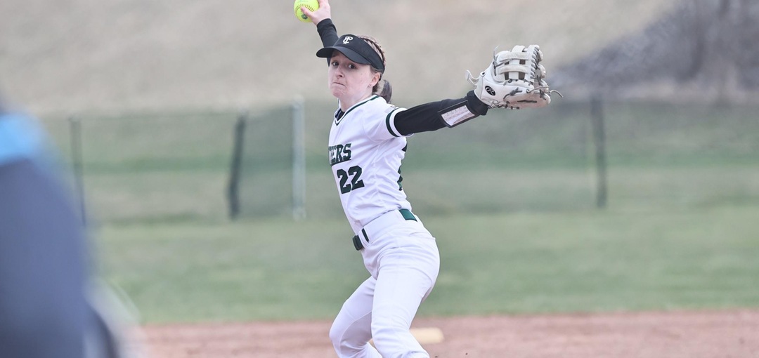 Elizabeth Martin pitching earlier this season